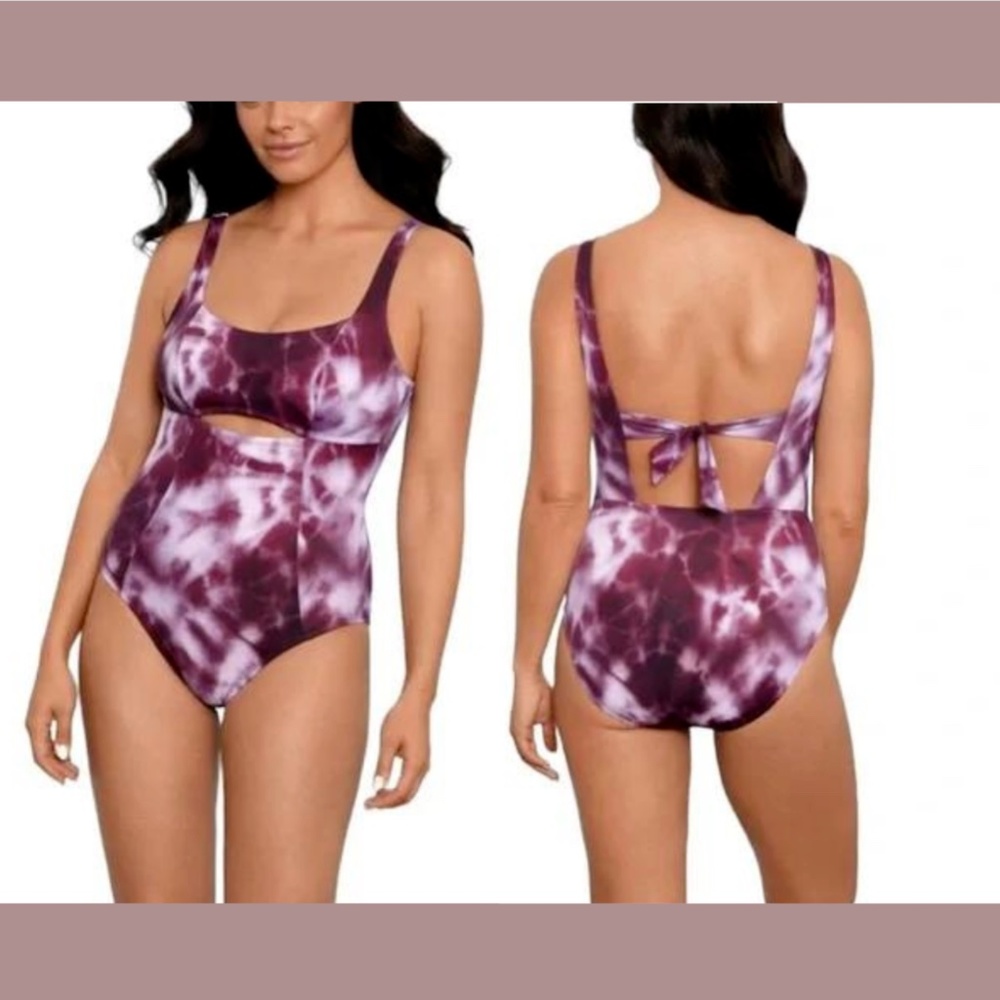 NWT $60 Beach Betty [ Small ] Slimming Control One Piece Swimsuit in Purple‎